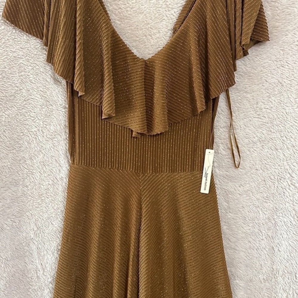 𝅺JUNE and Hudson Metallic Gold Dress